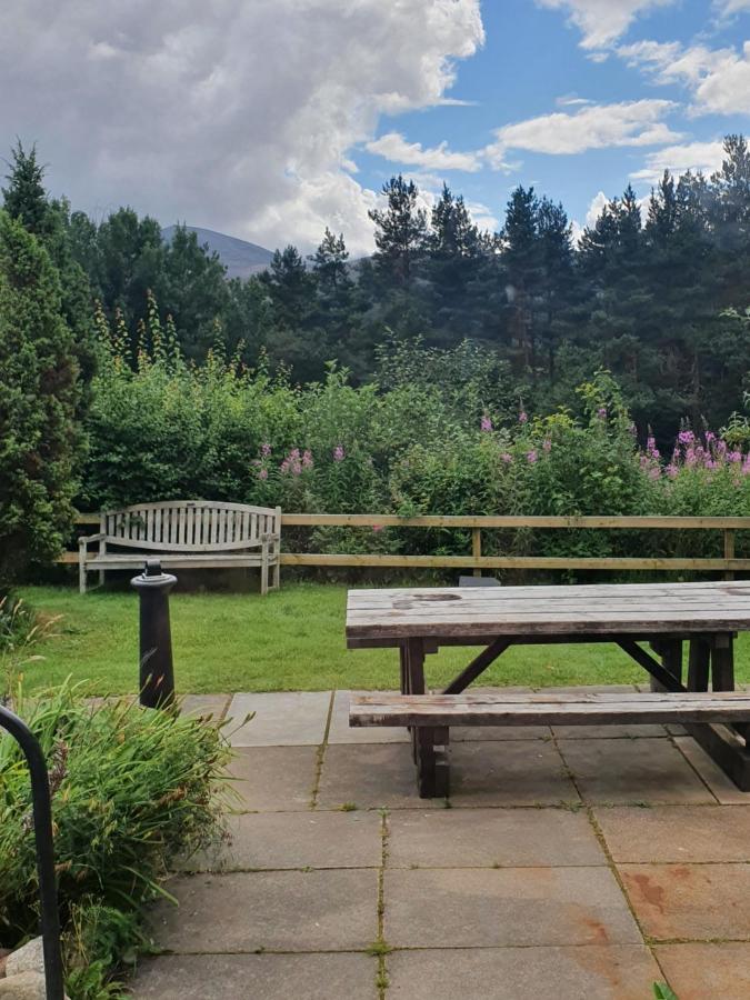 Cairngorm Lodge Youth Hostel Loch Morlich Exterior photo