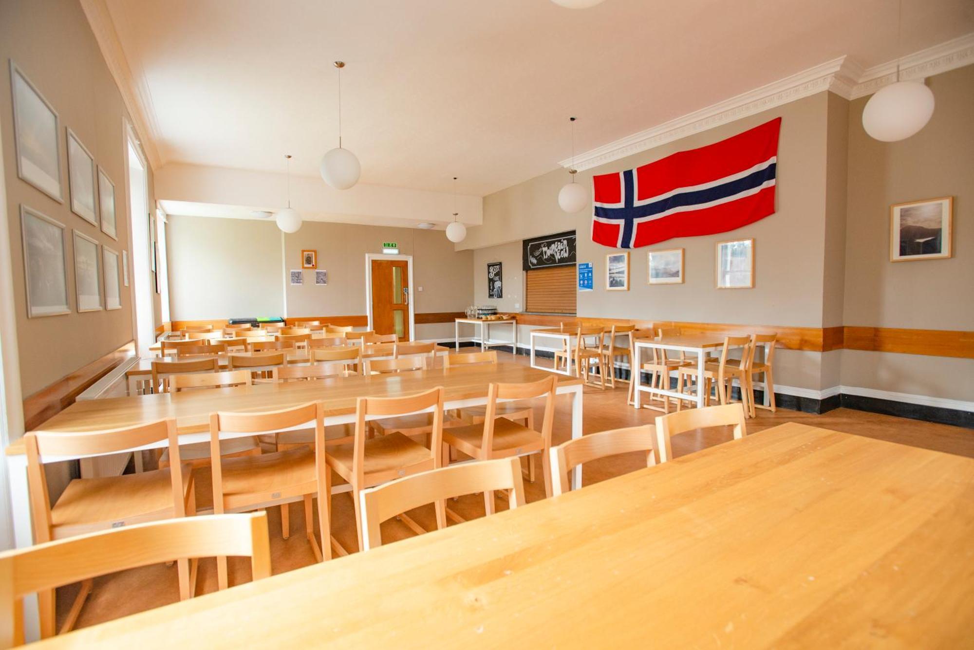 Cairngorm Lodge Youth Hostel Loch Morlich Exterior photo