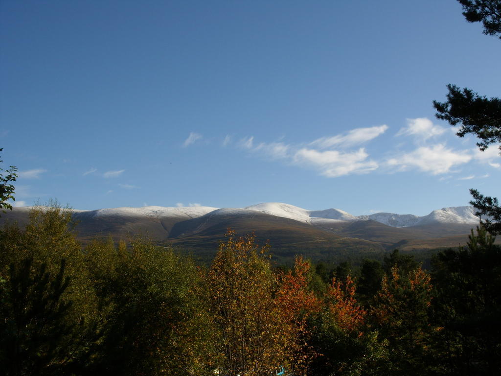 Cairngorm Lodge Youth Hostel Loch Morlich Exterior photo
